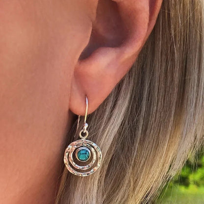 Boho Saturn Oorbellen met turquoise Steen in Zilver & Goud