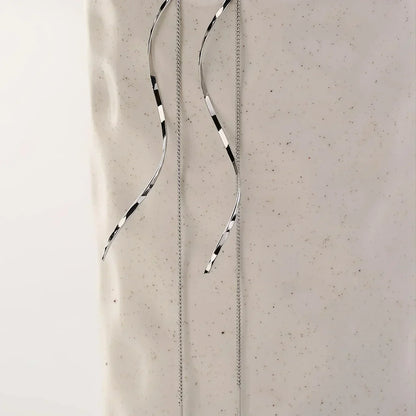 Lange Oorbellen met Golfvormig Ontwerp